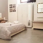 La Casa Del Moro